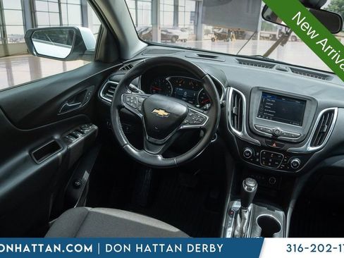 Used 2020 Chevrolet Equinox LT w/ Driver Convenience Package FWD image 14
