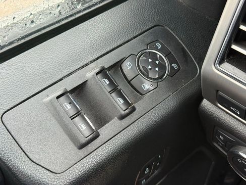 Used 2019 Ford F150 Platinum w/ Equipment Group 701A Luxury image 21