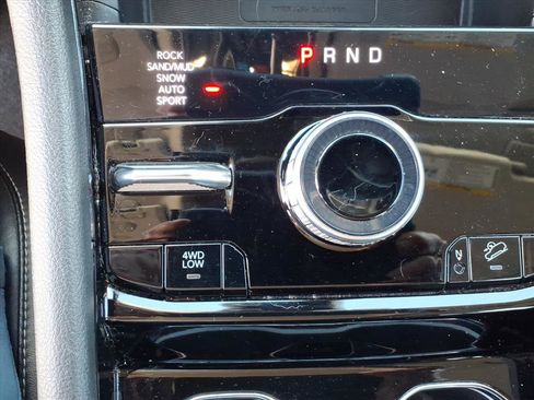 Used 2022 Jeep Grand Cherokee Limited 4xe w/ Luxury Tech Group II image 6