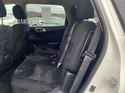 Used 2015 Nissan Pathfinder S AWD/4WD image 17