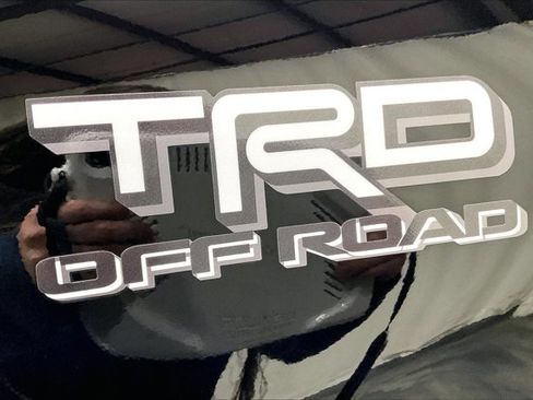 Certified 2024 Toyota Tacoma TRD Off-Road image 9