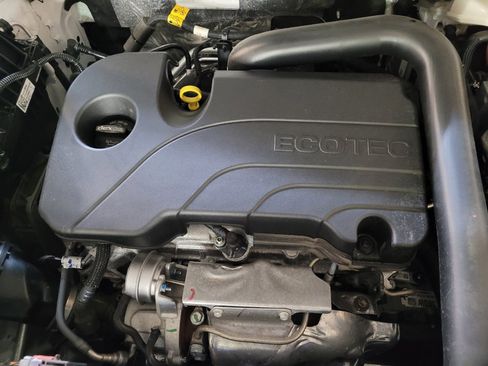 Used 2024 Chevrolet Equinox LS w/ LS Convenience Package FWD image 30