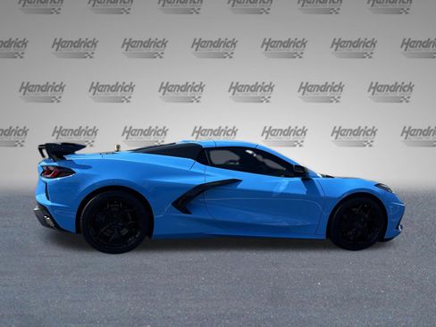 Used 2022 Chevrolet Corvette Stingray Premium Conv w/ Z51 Performance Package RWD image 11