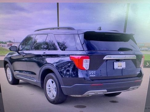Used 2023 Ford Explorer XLT w/ Equipment Group 202A AWD/4WD image 15