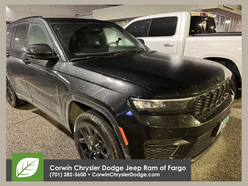 Used 2025 Jeep Grand Cherokee Altitude AWD/4WD 360° Tour