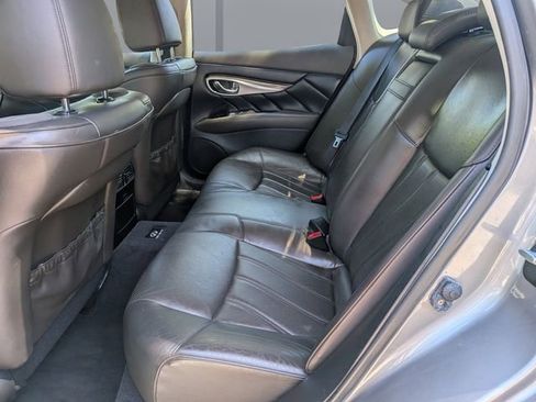 Used 2012 INFINITI M37 x w/ Deluxe Touring Pkg image 10