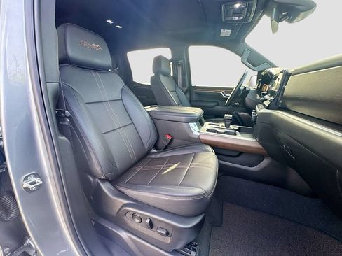 Used 2024 Chevrolet Silverado 1500 High Country RWD image 32