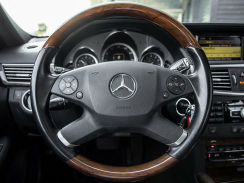 Used 2012 Mercedes-Benz E 350 Sedan image 22
