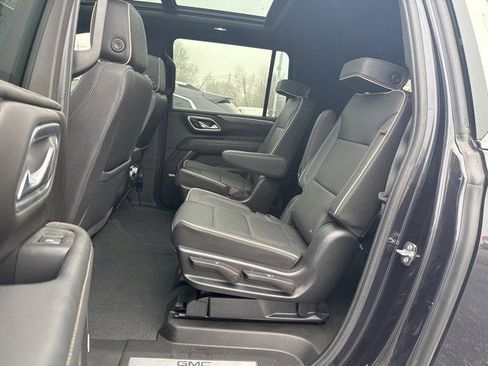 Certified 2023 GMC Yukon XL SLT w/ SLT Premium Package image 10