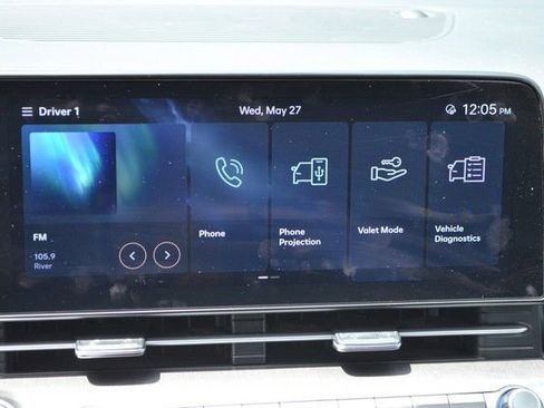 Used 2025 Hyundai Kona SEL AWD/4WD image 30