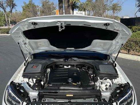 Used 2022 Mercedes-Benz GLC 300 w/ Premium Package Lite image 25