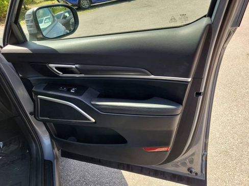 Used 2025 Kia Telluride S image 36