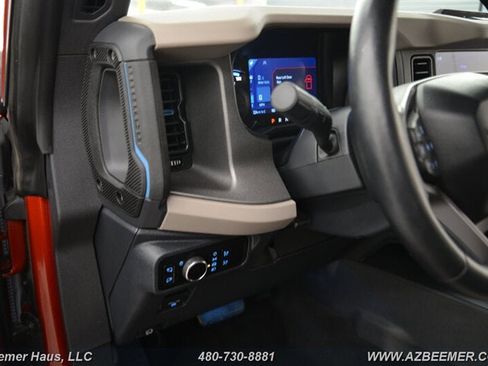 Used 2024 Ford Bronco Wildtrak image 24