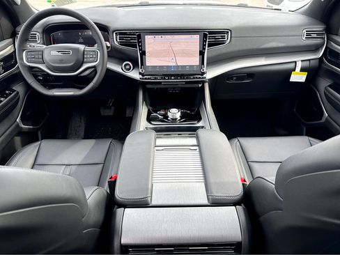 New 2026 Jeep Grand Wagoneer Limited image 14