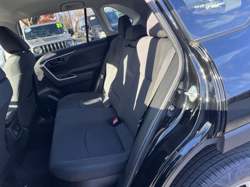 Used 2020 Toyota RAV4 LE image 22