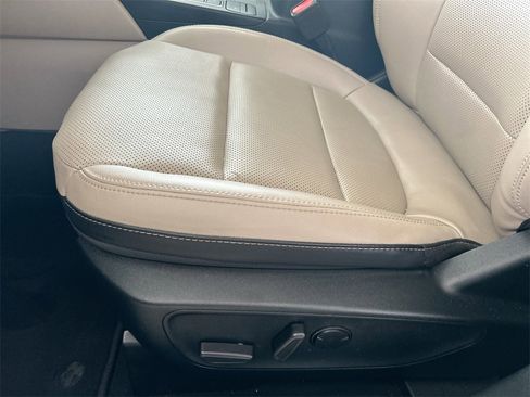 Used 2021 Ford Escape SEL image 12