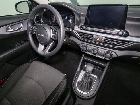 Used 2023 Kia Forte LXS w/ LXS Technology Package image 16