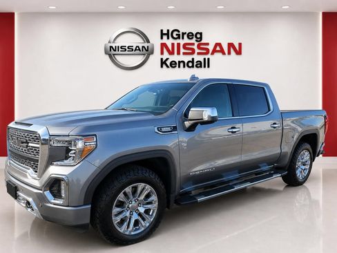 Used 2020 GMC Sierra 1500 Denali w/ Technology Package AWD/4WD image 3