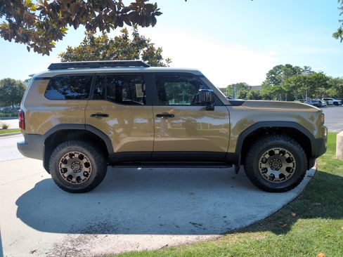 Certified 2026 Toyota Land Cruiser w/ Premium Package AWD/4WD image 11