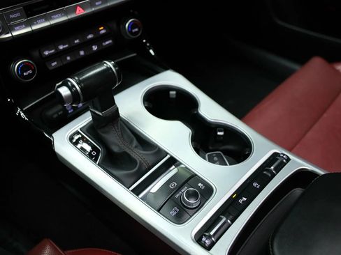 Used 2021 Kia Stinger GT1 image 39