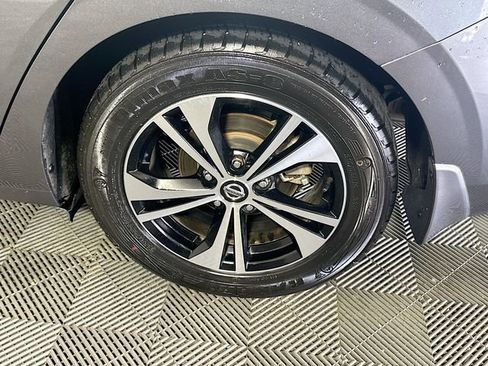 Used 2020 Nissan Sentra SV image 29