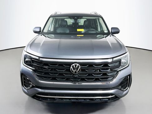 Used 2024 Volkswagen Atlas SEL Premium R-Line AWD/4WD image 2