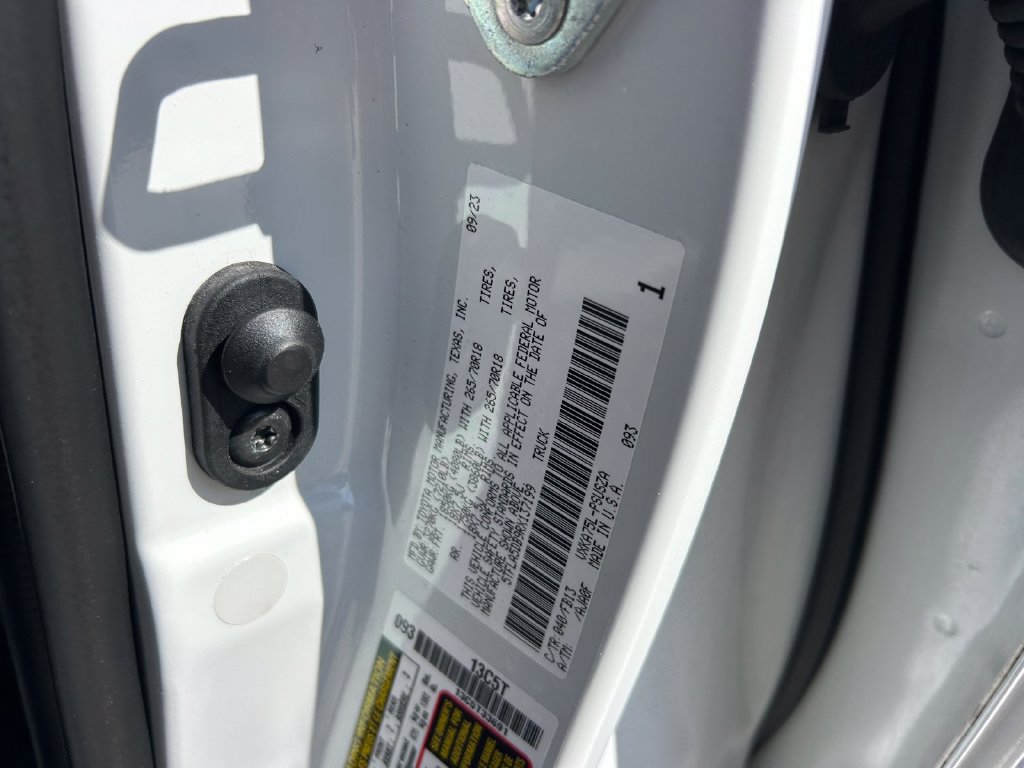 Used 2024 Toyota Tundra SR5 AWD/4WD image 10