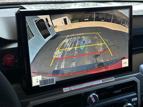 New 2025 Toyota Tacoma TRD Off-Road image 17