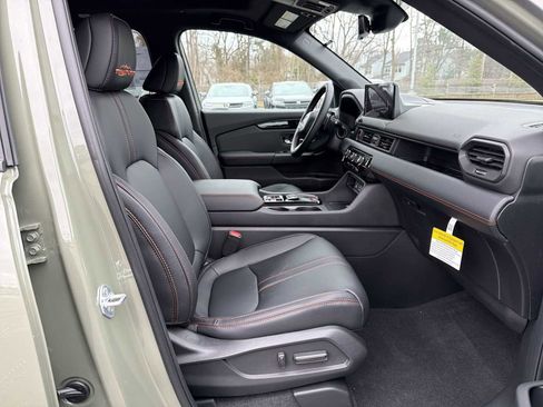 New 2026 Honda Pilot TrailSport image 15