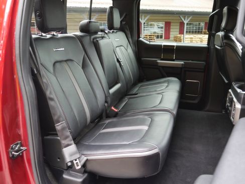 Used 2018 Ford F150 Platinum w/ Equipment Group 701A Luxury AWD/4WD image 31