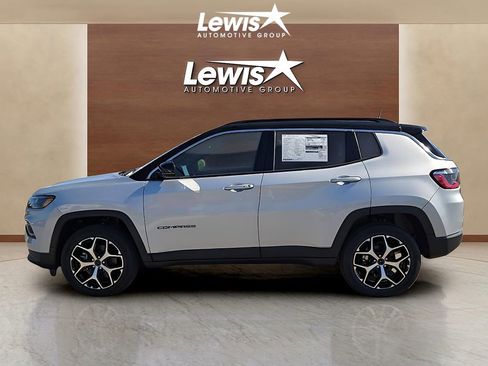 Used 2026 Jeep Compass Limited image 2