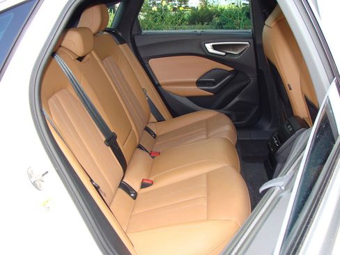 Used 2025 Audi A5 2.0T Premium Plus w/ Premium Plus AWD/4WD image 8