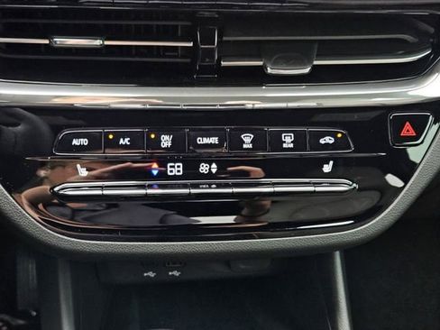 New 2026 Buick Envista Sport Touring FWD image 14