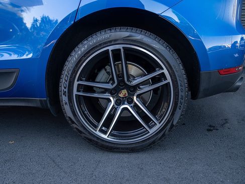 Certified 2020 Porsche Macan S AWD/4WD image 26