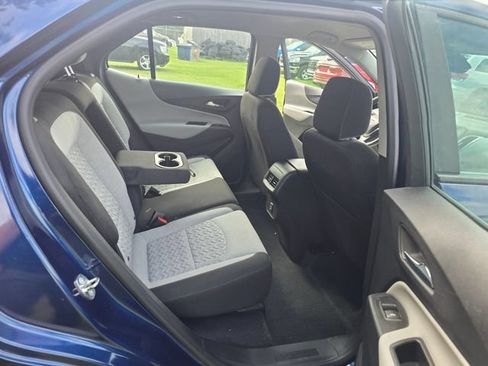 Used 2023 Chevrolet Equinox LS AWD/4WD image 38