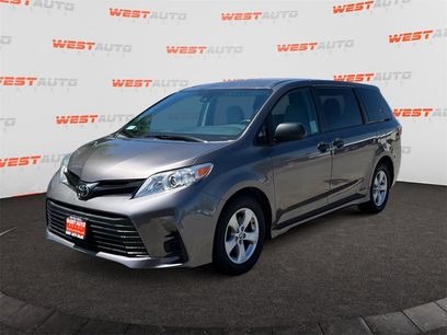 Used 2020 Toyota Sienna L w/ Carpet Mat Package