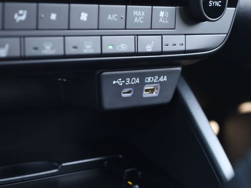 New 2026 Subaru Outback Limited AWD/4WD image 14