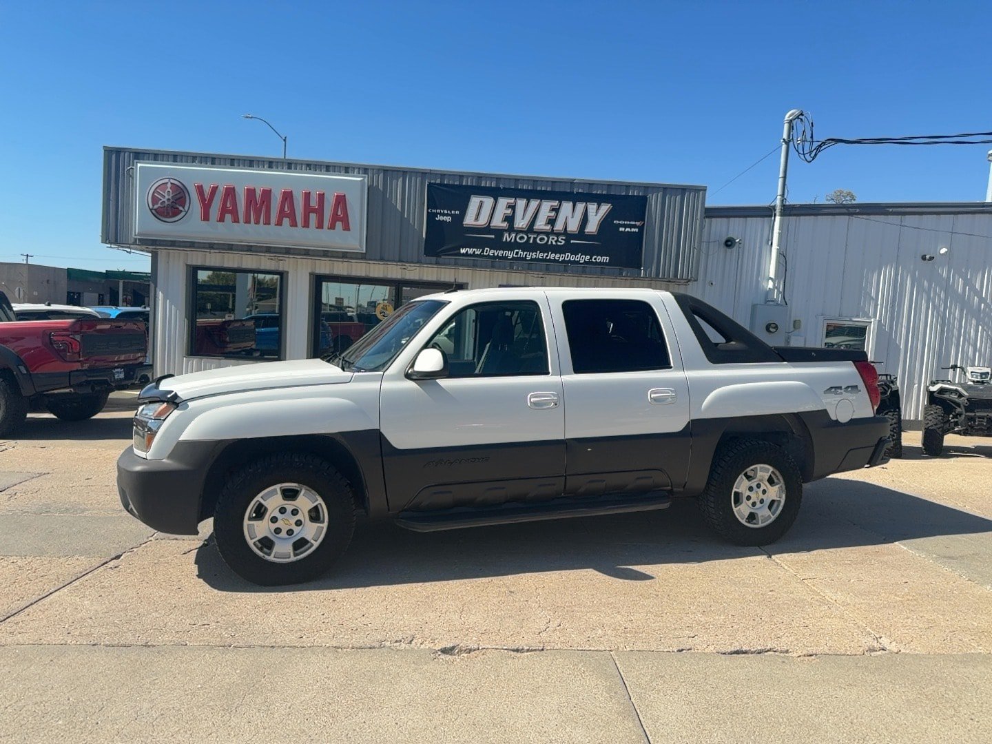 Used 2003 Chevrolet Avalanche 4x4 w/ Personal Security Package image 1