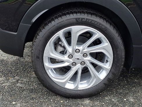 New 2027 Chevrolet Bolt LT w/ Comfort Package image 5