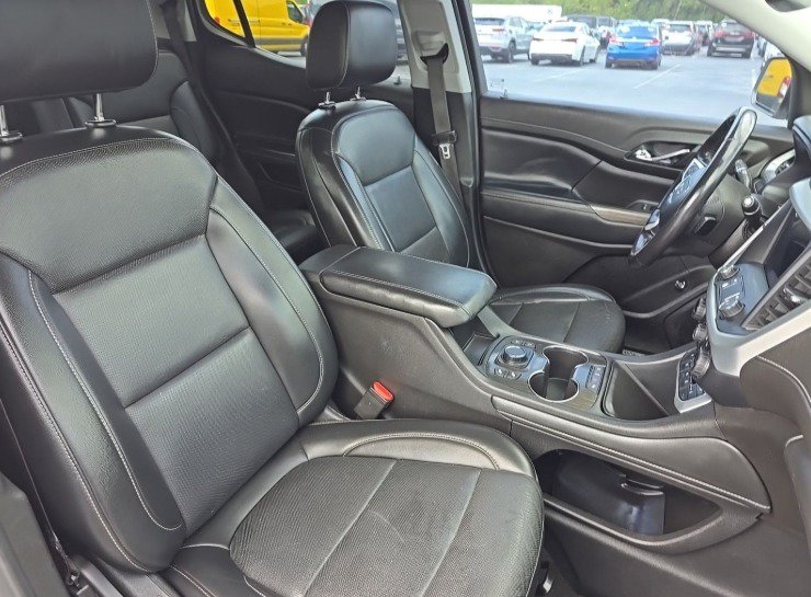 Used 2021 GMC Acadia SLT w/ Elevation Edition FWD image 8