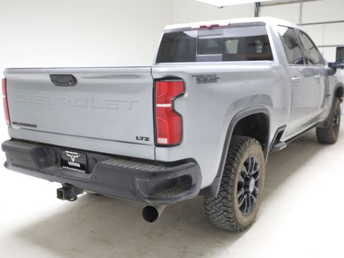 Used 2025 Chevrolet Silverado 2500 LTZ w/ Trail Boss Package AWD/4WD image 4
