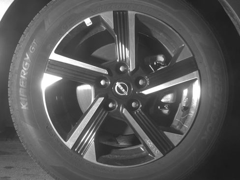 Used 2025 Nissan Sentra SV image 13