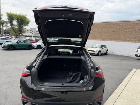 Used 2025 BMW i4 eDrive40 w/ Premium Package RWD image 8