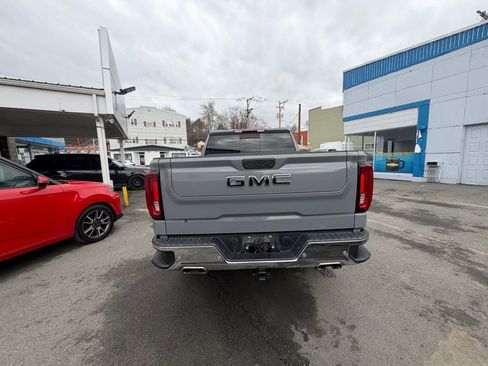 Used 2022 GMC Sierra 1500 SLT w/ SLT Premium Plus Package image 4