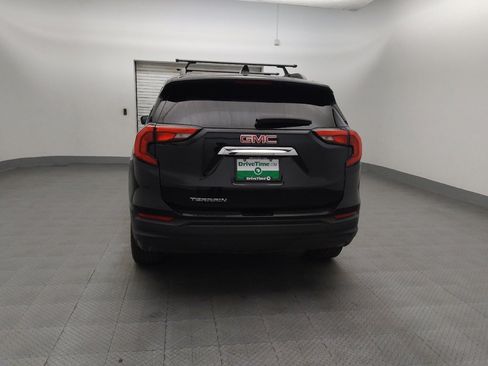 Used 2018 GMC Terrain SLE w/ Driver Convenience Package FWD image 6