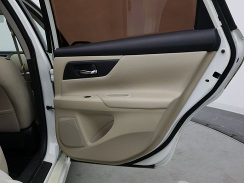 Used 2016 Nissan Altima 2.5 S w/ Power Driver Seat Package FWD image 30