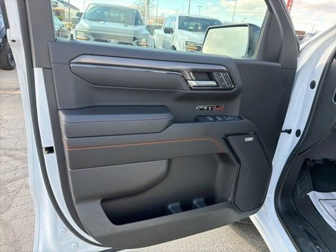 Used 2023 GMC Sierra 1500 AT4 image 25