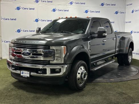 Used 2017 Ford F450 Lariat w/ Lariat Ultimate Package AWD/4WD image 6