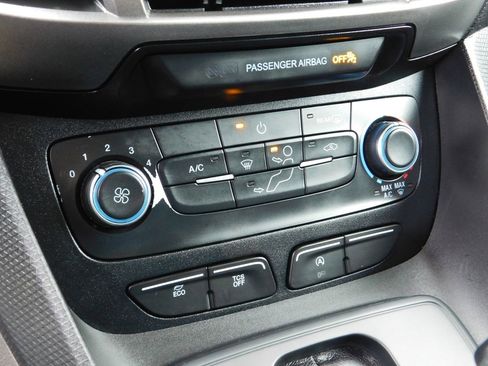 Used 2019 Ford Transit Connect XL image 17