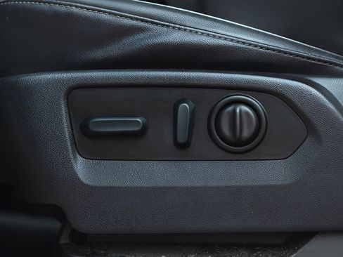 Used 2023 Chevrolet Silverado 2500 LTZ image 14